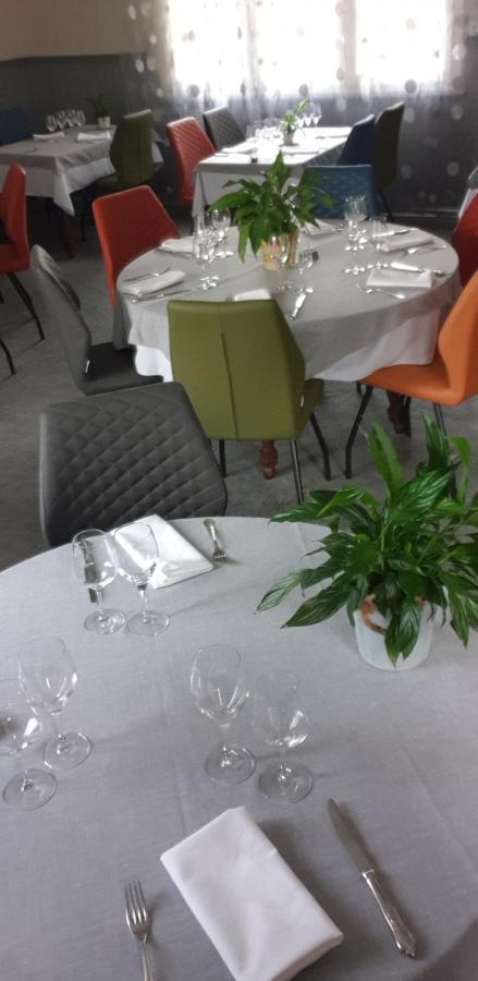 Logis Doubs Rivage Hotel Charette-Varennes ภายนอก รูปภาพ