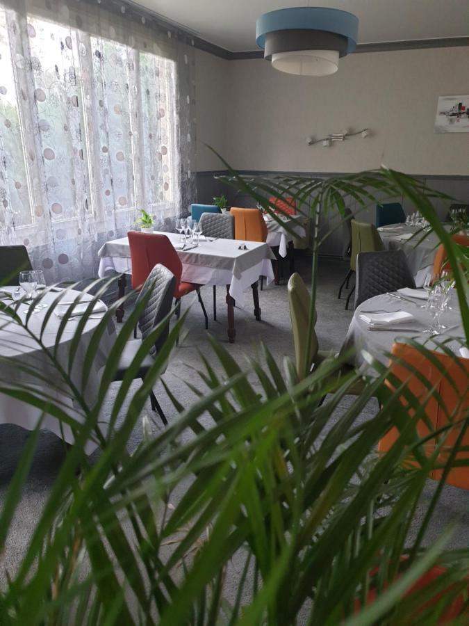 Logis Doubs Rivage Hotel Charette-Varennes ภายนอก รูปภาพ